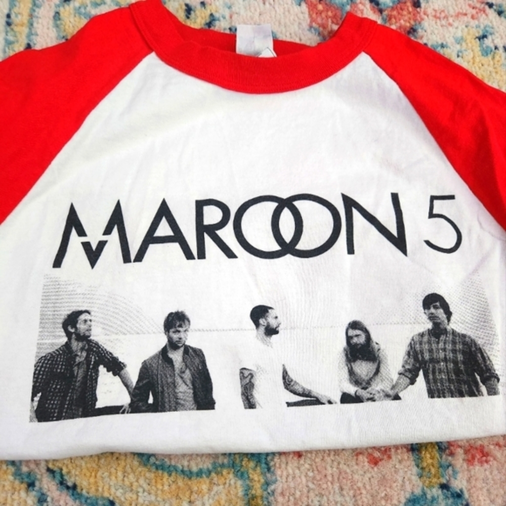 Maroon 5‎ graphic tee